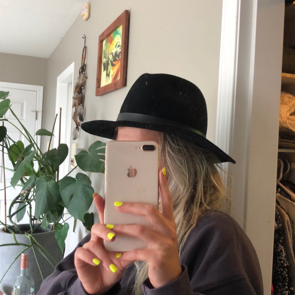 H&M hat - Picture 3 of 4